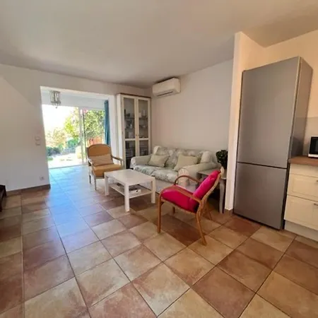 Charmante Maison Climatisee Avec Piscine A - Fr-1-726-68