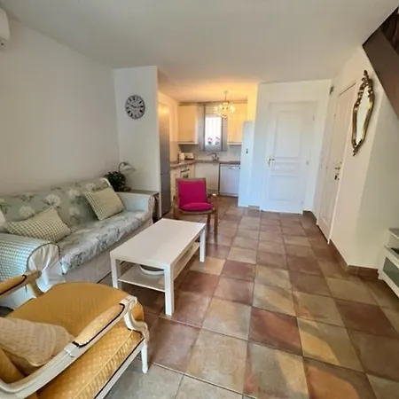 Charmante Maison Climatisee Avec Piscine A - Fr-1-726-68 *